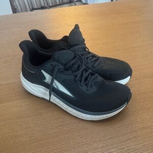 Altra Men's Black and White Athletic Shoes